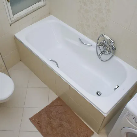 International Apartments *