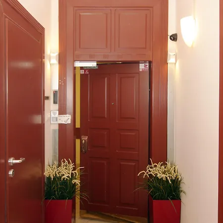 Apartment International Apartments