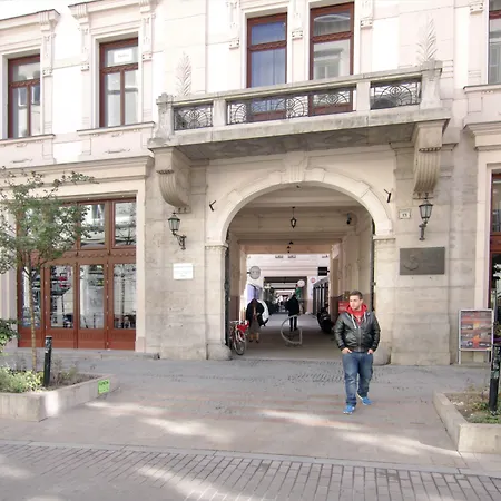 International Apartments