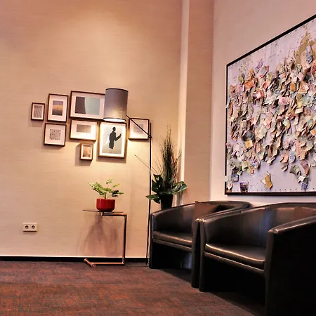 International Apartments *