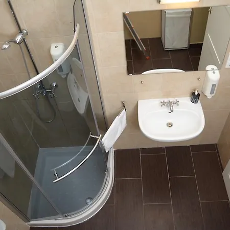 International Apartments Apartment *
