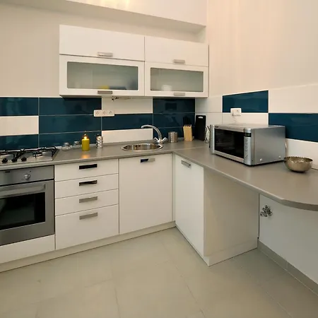 Apartment International Apartments *